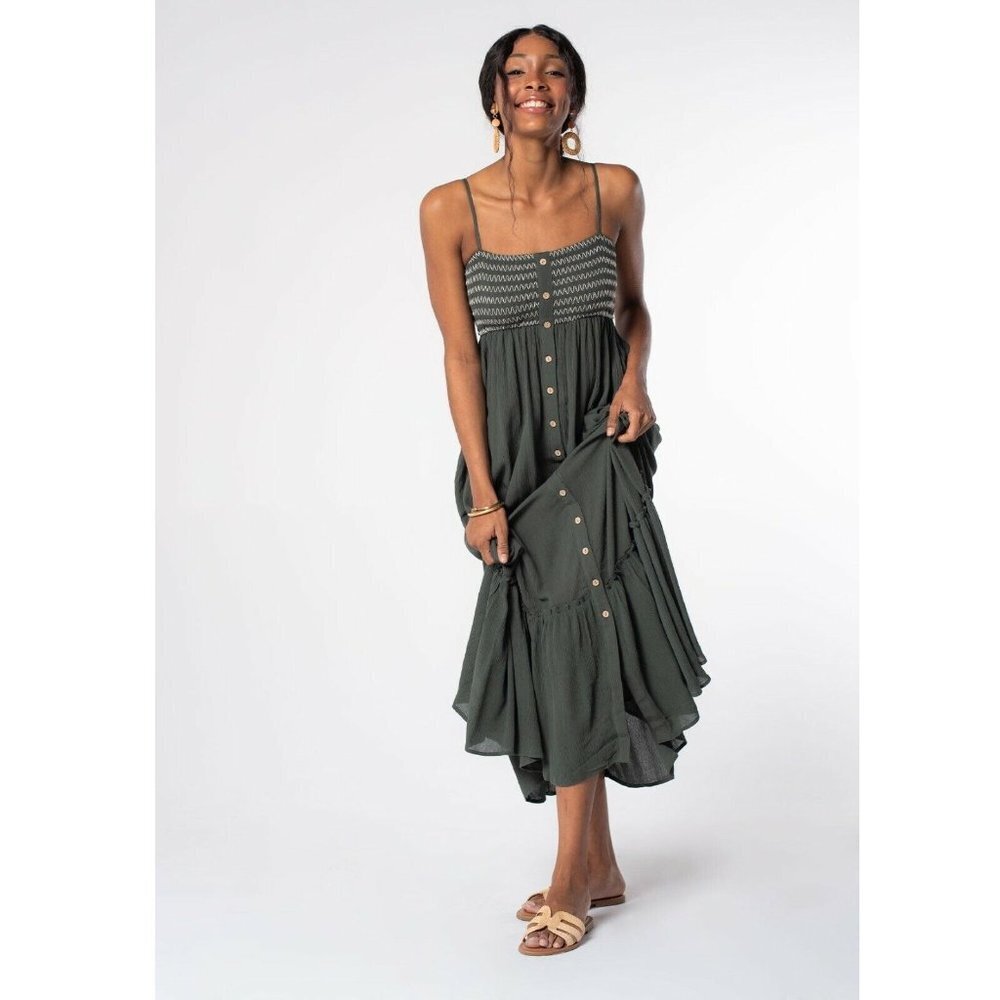 NWT‎ Love Stitch Tippi Smocked Spaghetti Strap Maxi Dress
